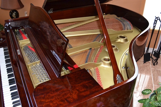 Pianos Daoust - Piano à queue Heintzman